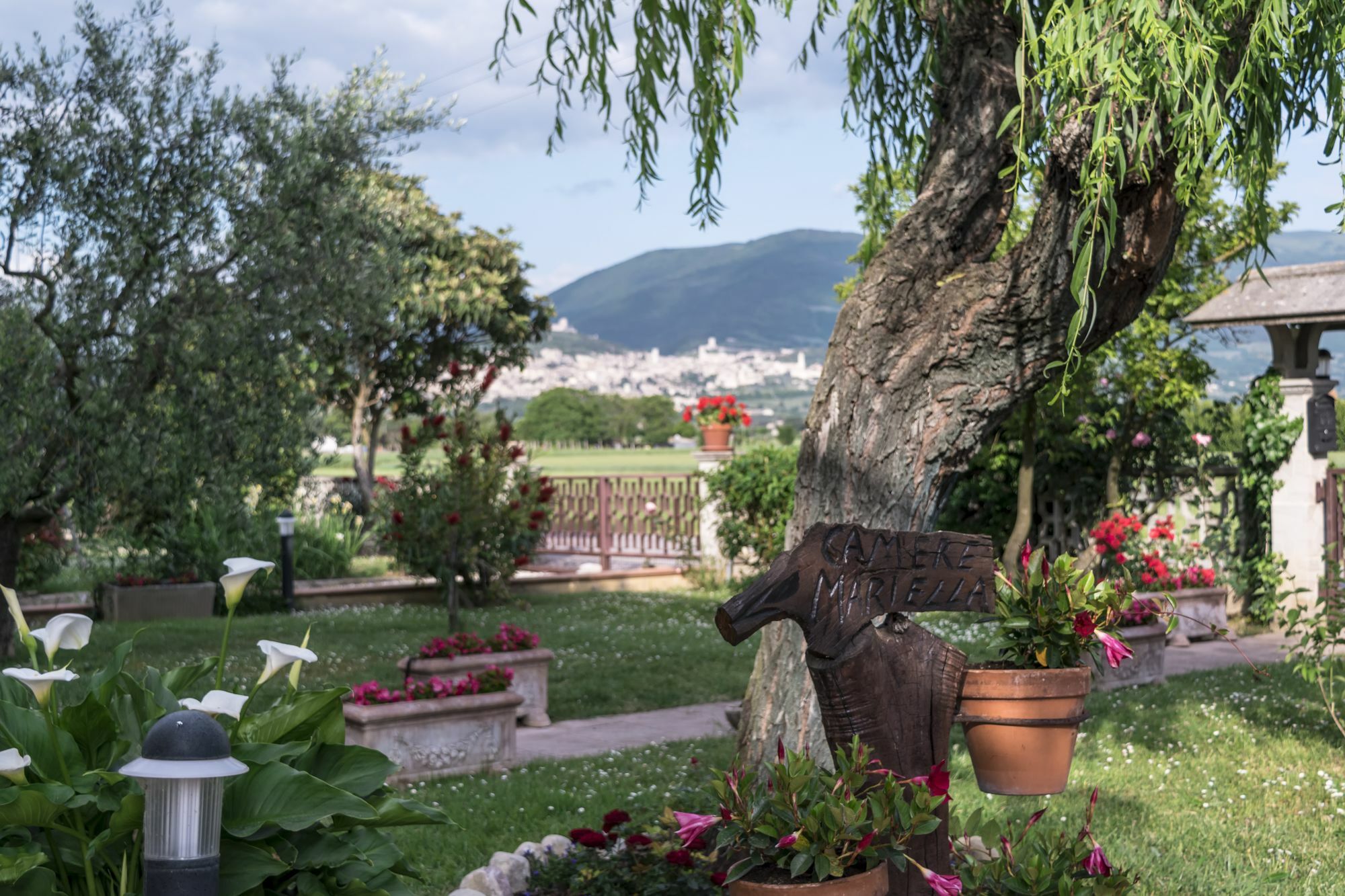 Camere Mariella Assisi Eksteriør bilde