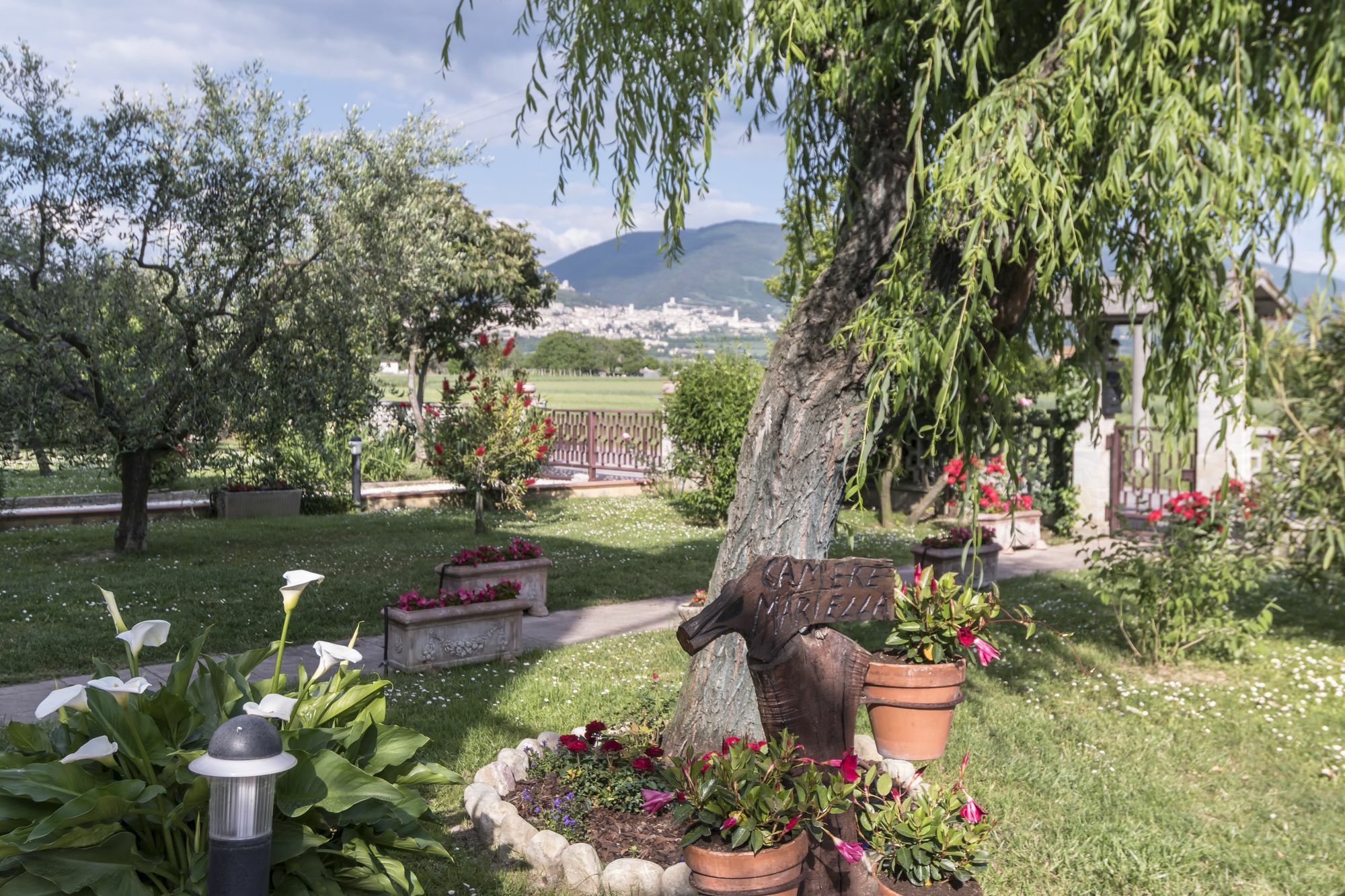 Camere Mariella Assisi Eksteriør bilde